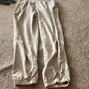 Aerie beige jogger pants‎ M thumbnail 2