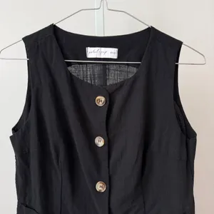 Petal and Pup sz 4 Black Cotton Button Front Vest‎ Top Pocketed NWOT Preppy thumbnail 2