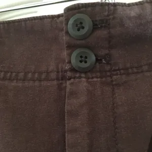 FINAL MARKDOWN Ladies basic editions shorts medium Brown thumbnail 3