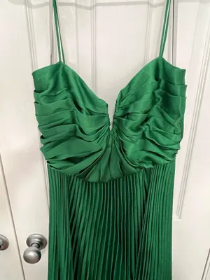 ML Monique Lhuillier Hammered Satin Charmeuse Pleated Gown thumbnail 4