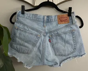 Levi's 501 Light Wash High Rise Denim Shorts Raw Hem Size 25 thumbnail 6