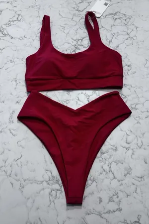 New Quince Cherry Red Italian Tank Bikini Top & V Cut High Leg Bottom Set Small thumbnail 1