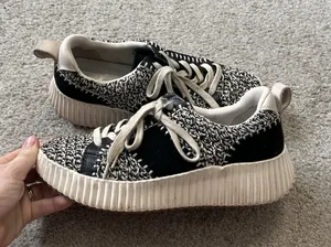 Dolce Vita Dolley Women's Sneaker, Black White Knit, Size 8.5, Retro‎ Style thumbnail 1