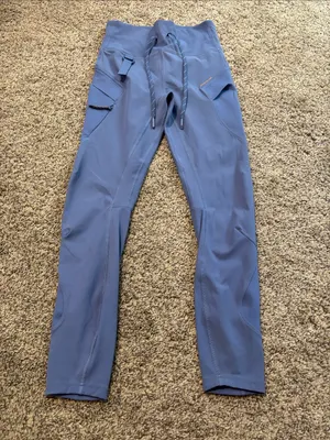 Lululemon Cargo Super-High-Rise Hiking Tight 25" size 6 thumbnail 2