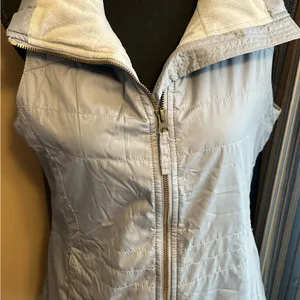Columbia Light Grey Quilted Vest with Fleece Collar thumbnail 1