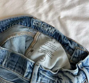 American Eagle Outfitters Jeans thumbnail 4