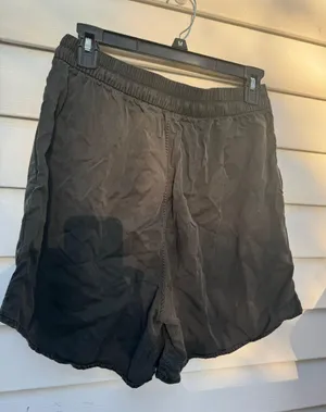 Lululemon Shorts 8 thumbnail 1
