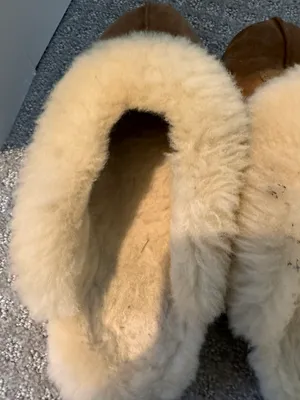 UGG slippers thumbnail 10