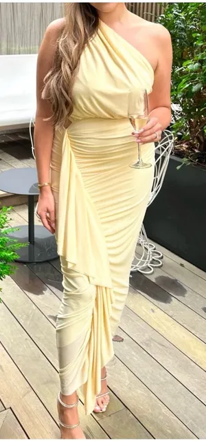 Superdown Juliet Midi Dress in Baby Yellow thumbnail 1