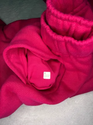 Lululemon Joggers thumbnail 5