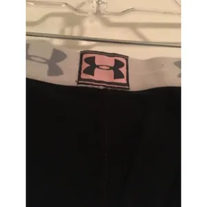 Under Armour Heat Gear Women's Fast Pitch Slider Shorts Baseball Size L Black thumbnail 7
