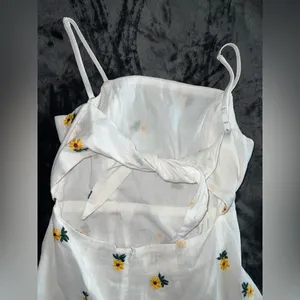 Princess Polly Chamberlain Sunflower Dress Size 4 thumbnail 8