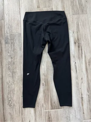 Fabletics The No-Seam Pureluxe TLC Leggings 7/8 In Black Size Large thumbnail 10