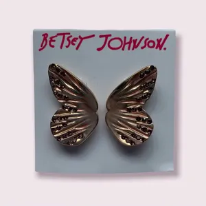 Betsey Johnson NWT Butterfly Half Wing Earrings thumbnail 4
