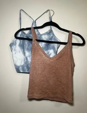 BUNDLE OF 2- Aerie Sports Bra & Tank Top thumbnail 1