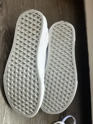 Vans White Low-Top Sneakers with Blue Accent thumbnail 5