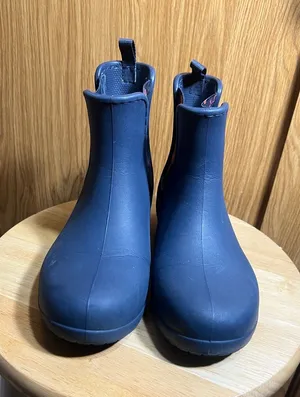 CROCS Navy Chelsea Rain Ankle Booties thumbnail 1