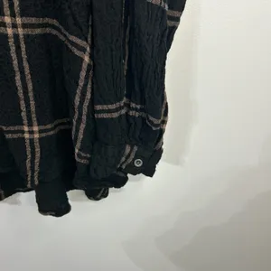 Jane and Delancey Black Checkered V-Neck Blouse thumbnail 4