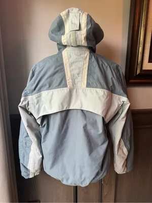 Helly Hansen women’s Y2K vintage colorblock Light Gray and Slate Jacket medium thumbnail 6