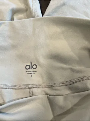 Alo yoga mint/gray high rise biker shorts S women thumbnail 3