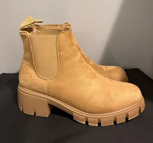 C&C California Suede Boots thumbnail 1