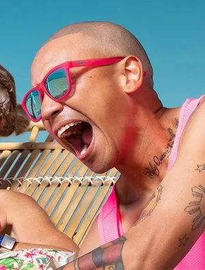 New 😎 Goodr OG Sunnies Flamingos 🦩on a Booze Cruise Pink Sunglasses Unisex thumbnail 1