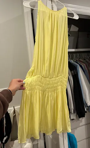Yellow Size L thumbnail 1