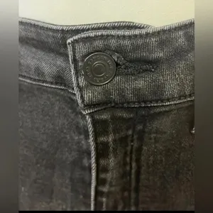 KanCan Black Midrise Skinny Ankle Length- 7/27- Style #KC7085BBK. Cut #34602 thumbnail 4