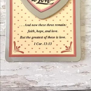 The Greatest Love Heart Pin Faith Christian Bible Jesus NEW thumbnail 4