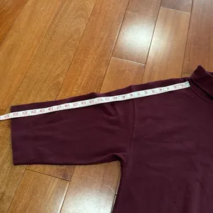 The North Face Sweatshirt Womens Burgundy Cropped Turtleneck S‎ thumbnail 9