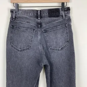 Abercrombie 90s Straight High Rise Jeans Vent Hem Black Denim Women's Size 27 4 thumbnail 8