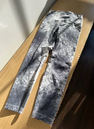 Lululemon Wunder Under High-Rise Tight 25" *Luxtreme Marble Dye Classic Navy 6 thumbnail 1