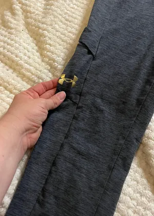 Under Armour Grey Cellphone Pockets Grey Leggings thumbnail 3