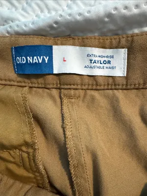 Old Navy Brown High-Rise Bermuda Shorts thumbnail 3
