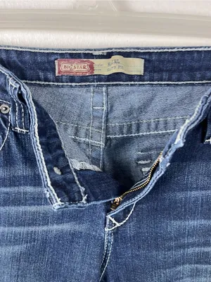 BKE Hazel Curvy Fit Distressed Five Pockets Blue Denim Jeans Size 33L Western thumbnail 4