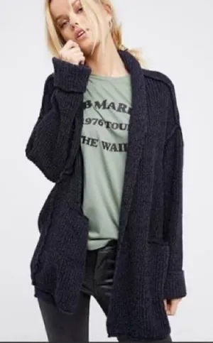 ✨HP✨Free People Low Tide Oversized Cardigan✨ thumbnail 1