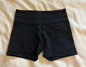 Lululemon biker Shorts thumbnail 3
