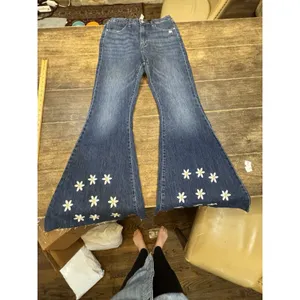 Forever 21 Blue Denim Flare Leg Jeans Daisies-High Rise‎ Size 29 60's thumbnail 3
