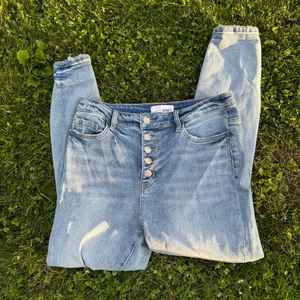 VERVET™ High Rise Ripped Straight Jean thumbnail 2