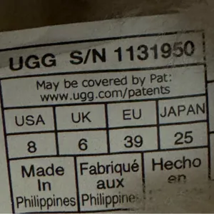 UGG Women’s Classic Cozy Bootie thumbnail 12