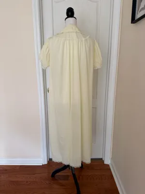 Charmore Vtg by Sears, Roebuck & Co. Pale Yellow Sheer Nightgown, Sz 40-42 thumbnail 7