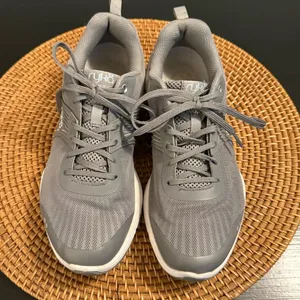 Ryka Gray Athletic Shoes‎ 8.5 Women’s thumbnail 2