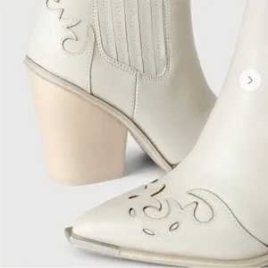 Steve Madden Multi Leather Pointed-Toe Western Booties thumbnail 2