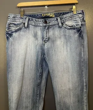 Express Stella Crop Jeans Womens 12 Light Wash Blue Cuffed Cropped Denim thumbnail 1