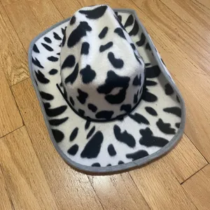 Cow Print Hat thumbnail 2