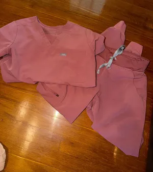 FIGS Scrubs Set thumbnail 1