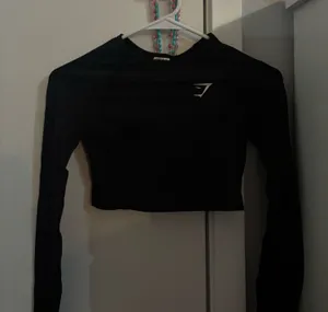 Gymshark Cropped Long Sleeve thumbnail 1