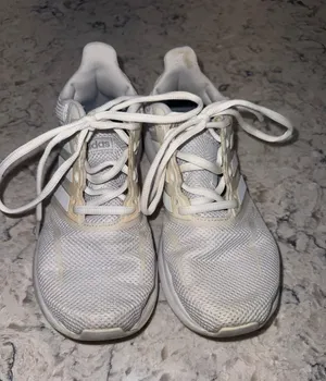 Adidas White Sneaker thumbnail 2