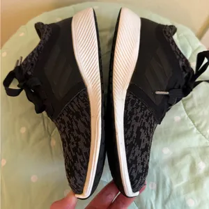 Adidas Edge Lux 3 Carbon Black Athletic Shoes size 9 thumbnail 6