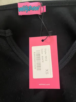 Edikted Long Sleeve Crop Top Black thumbnail 3